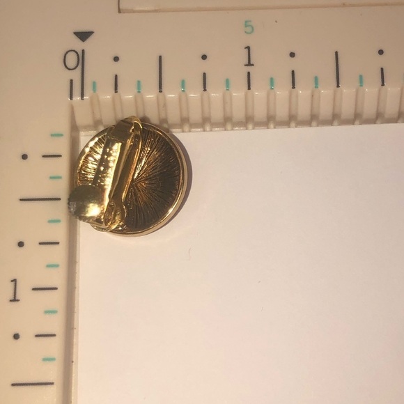 VTG Napier Gold Tone Red Enamel Circle Clip On Earrings .6” x .6” EUC - Picture 5 of 5